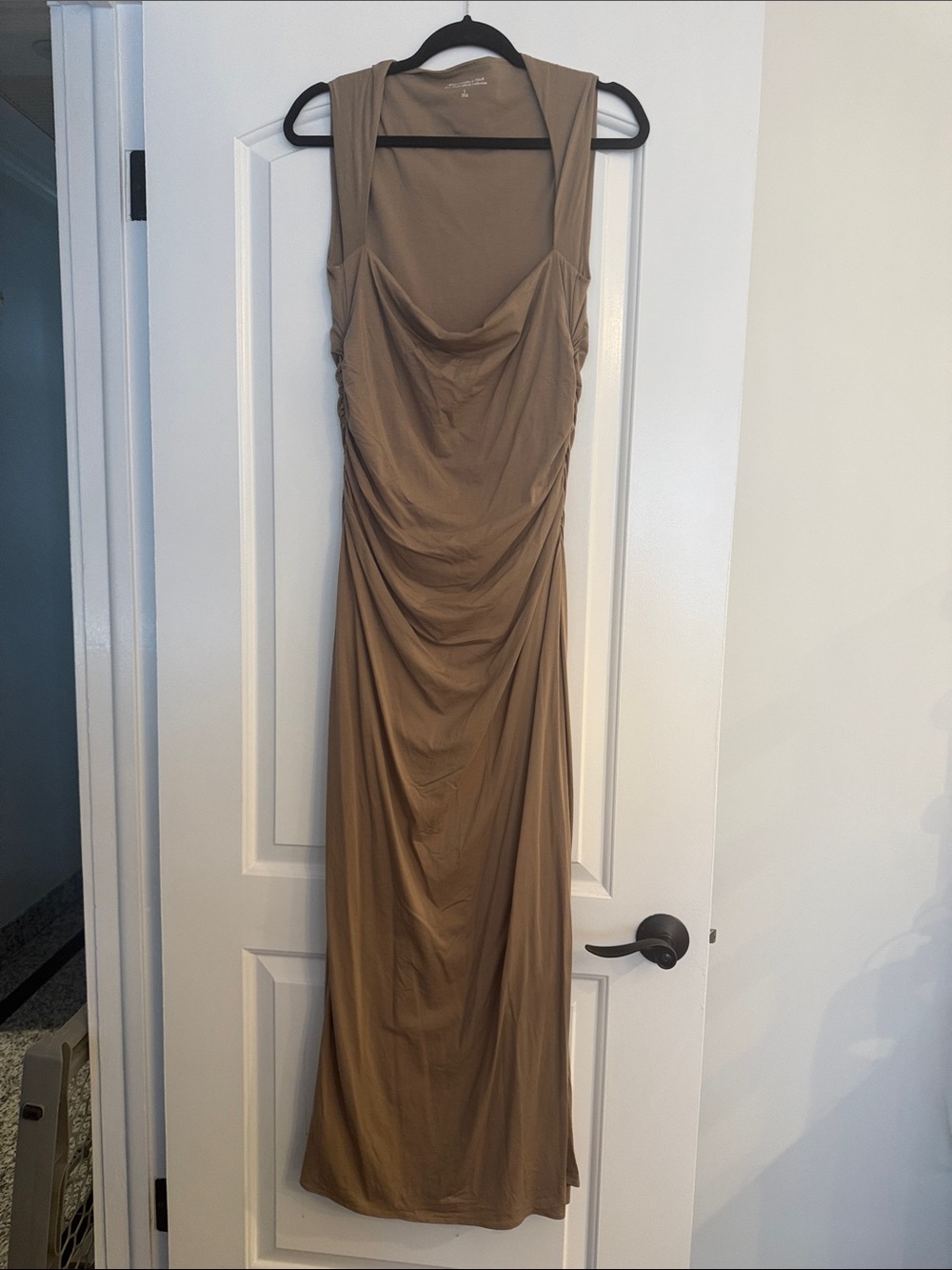 Abercrombie & Fitch Taupe Sleeveless Ruched Maxi Dress